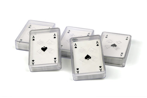 Cartas de juego en caja